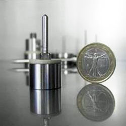 小型温度データロガー MicroW S (高精度、耐熱、耐圧、防水)